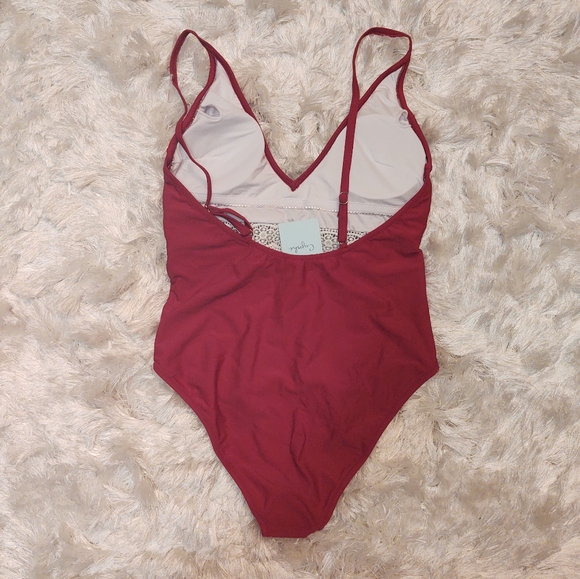 Cupshe lace ruffle magenta one piece swimsuit - Picture 2 of 5